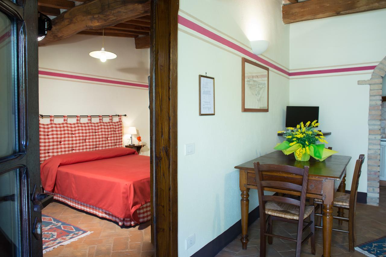 Residenza Storica Casale Pozzuolo Villa Cinigiano Szoba fotó